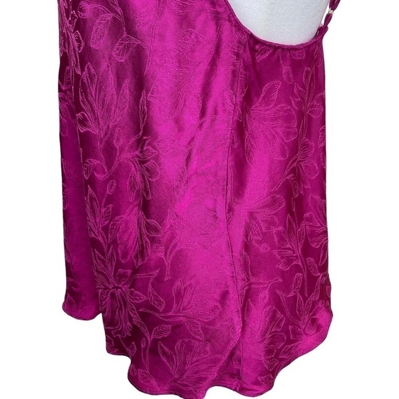 Victoria’s Secret Fuchsia Satin Jacquard Camisole Open Back Detail Size L - Picture 8 of 12